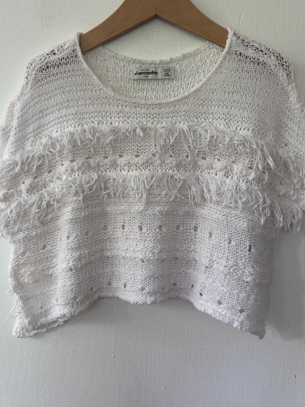 Abercrombie Kids Poncho Sweater Girls Small 10 White Fringe Crochet Boho